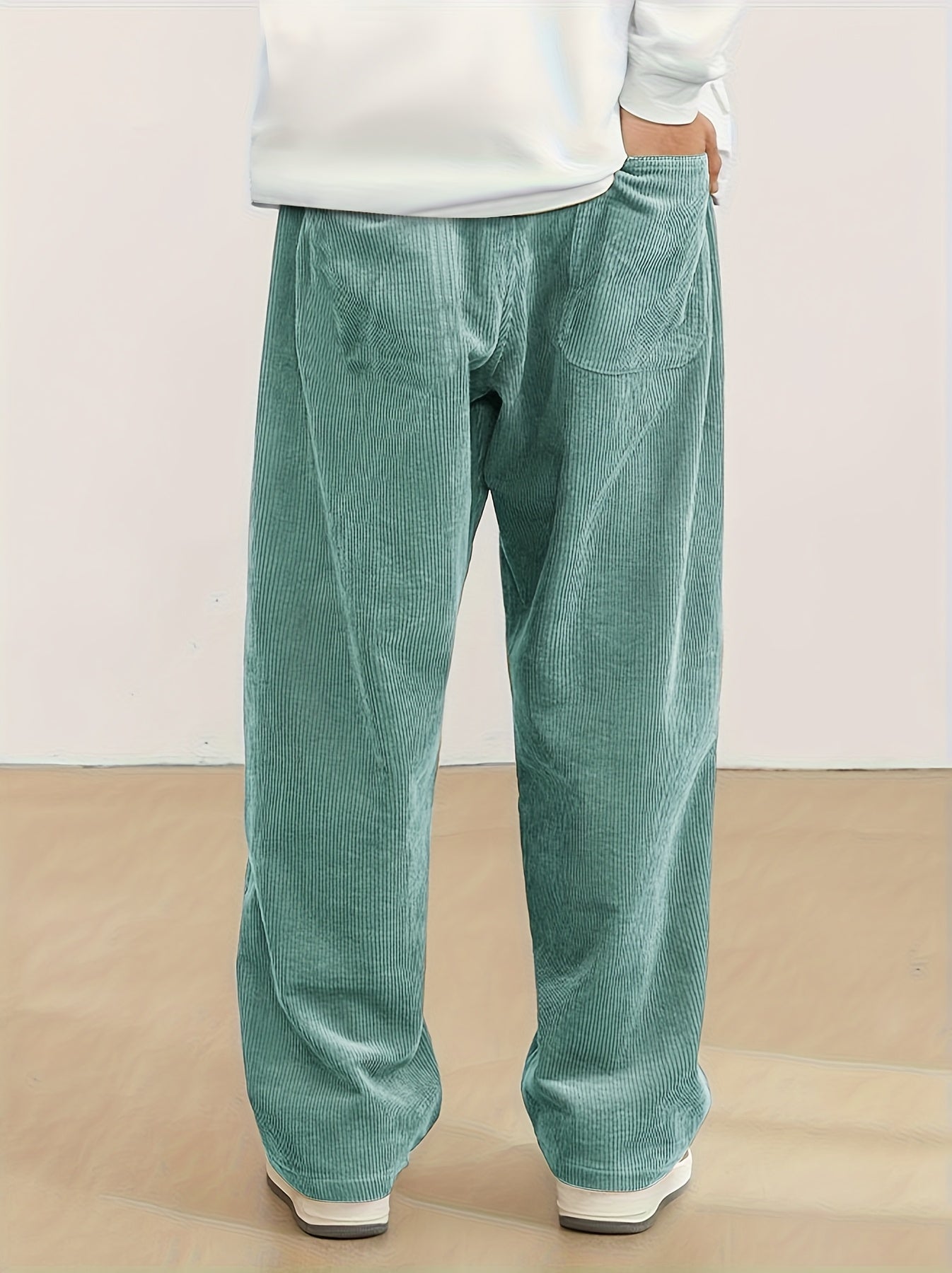 Pantalon Coupe Droite en Velours Côtelé – Intemporel et Élégant