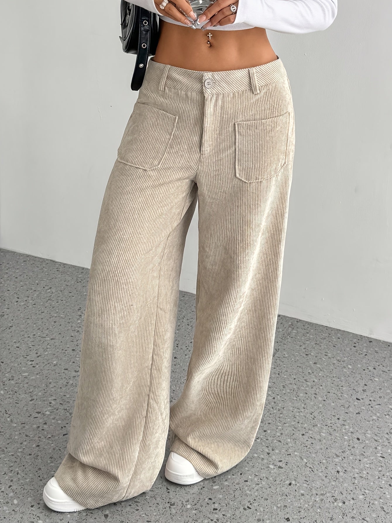 Pantalon femme taille basse en velours côtelé – Coupe large casual, style moderne