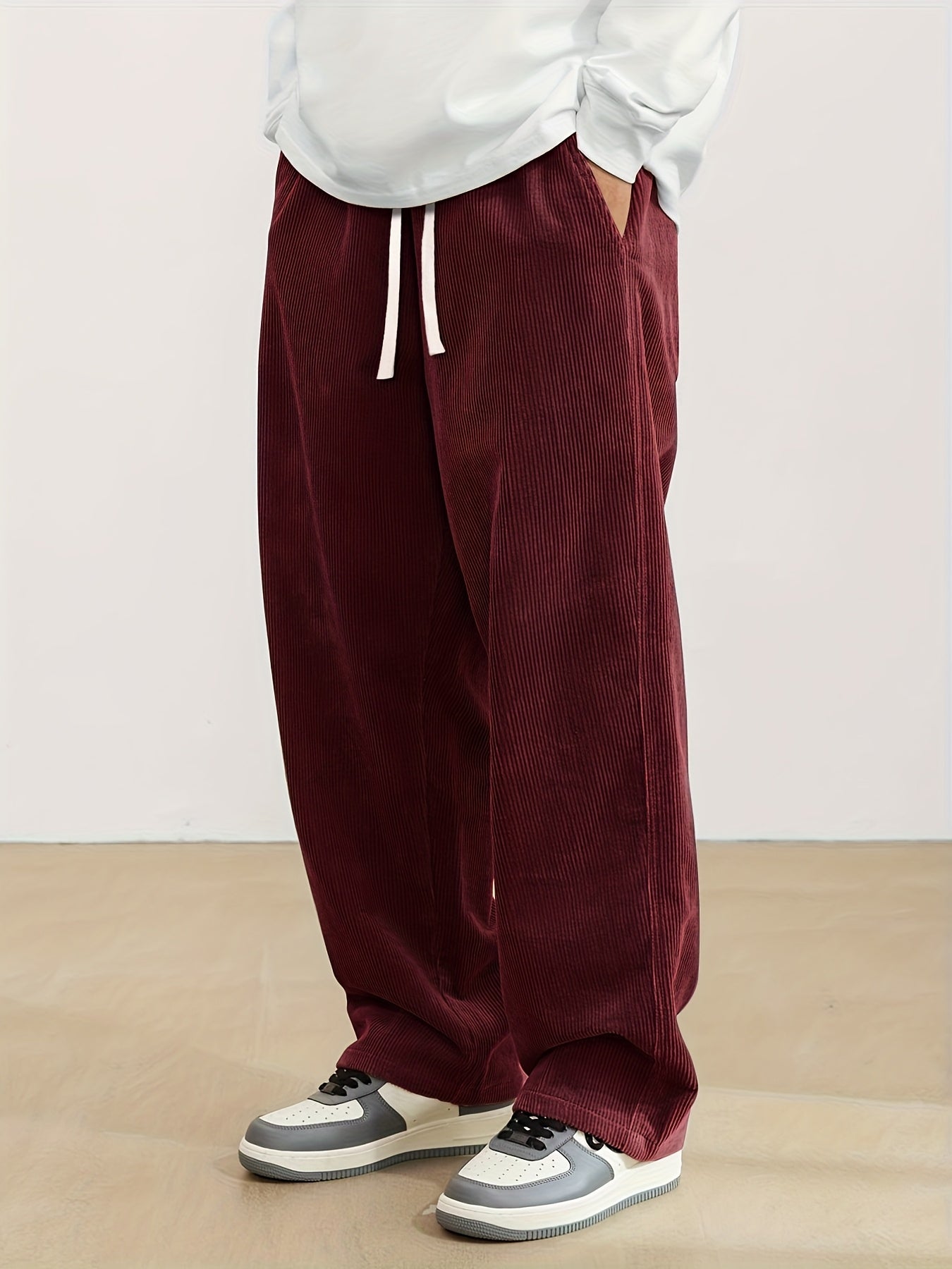 Pantalon Coupe Droite en Velours Côtelé – Intemporel et Élégant
