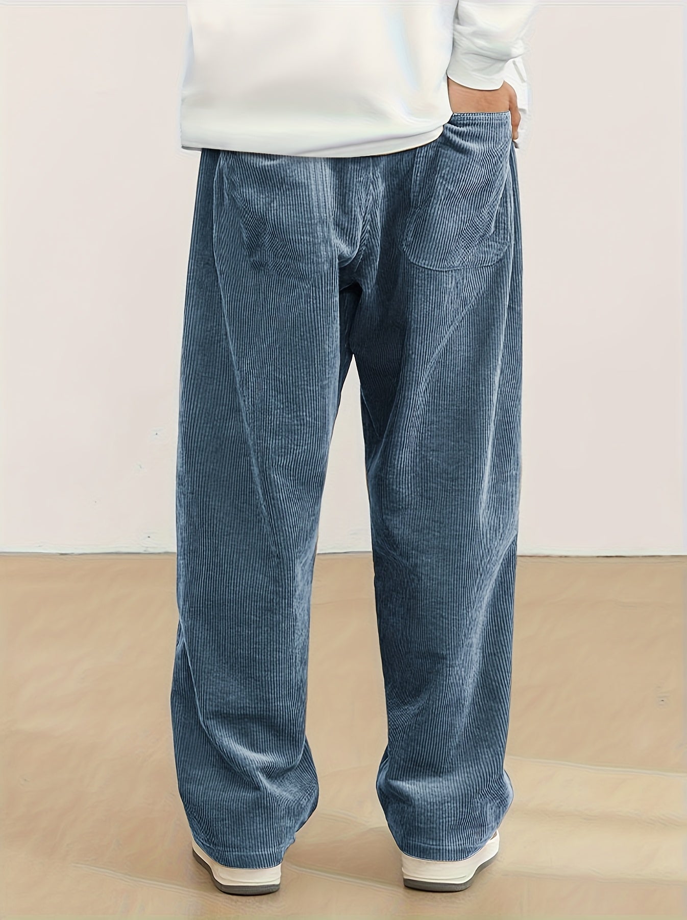 Pantalon Coupe Droite en Velours Côtelé – Intemporel et Élégant