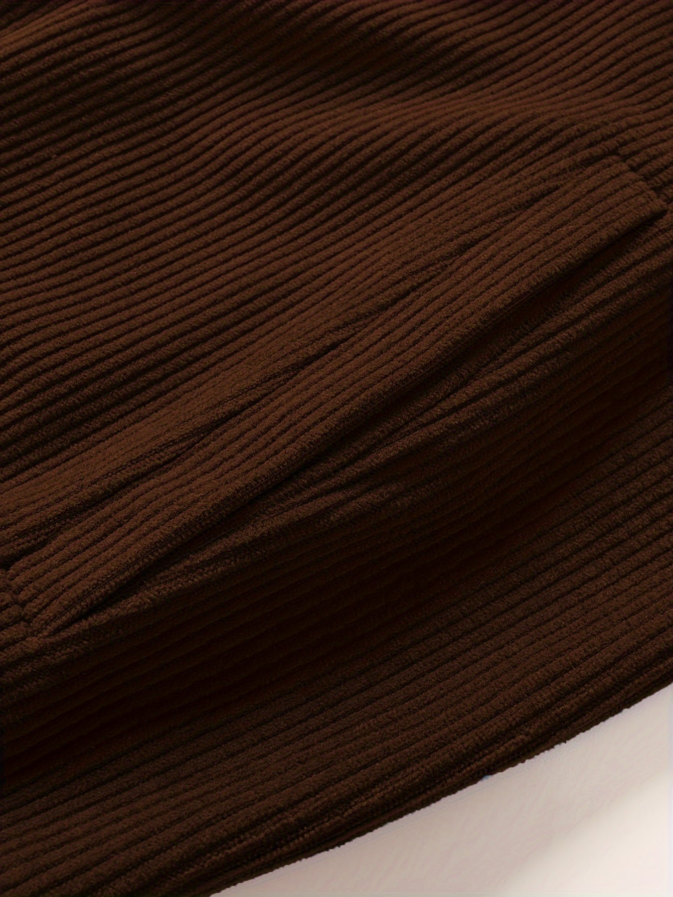 Veste en velours côtelé marron zippée – Style universitaire et casual chic