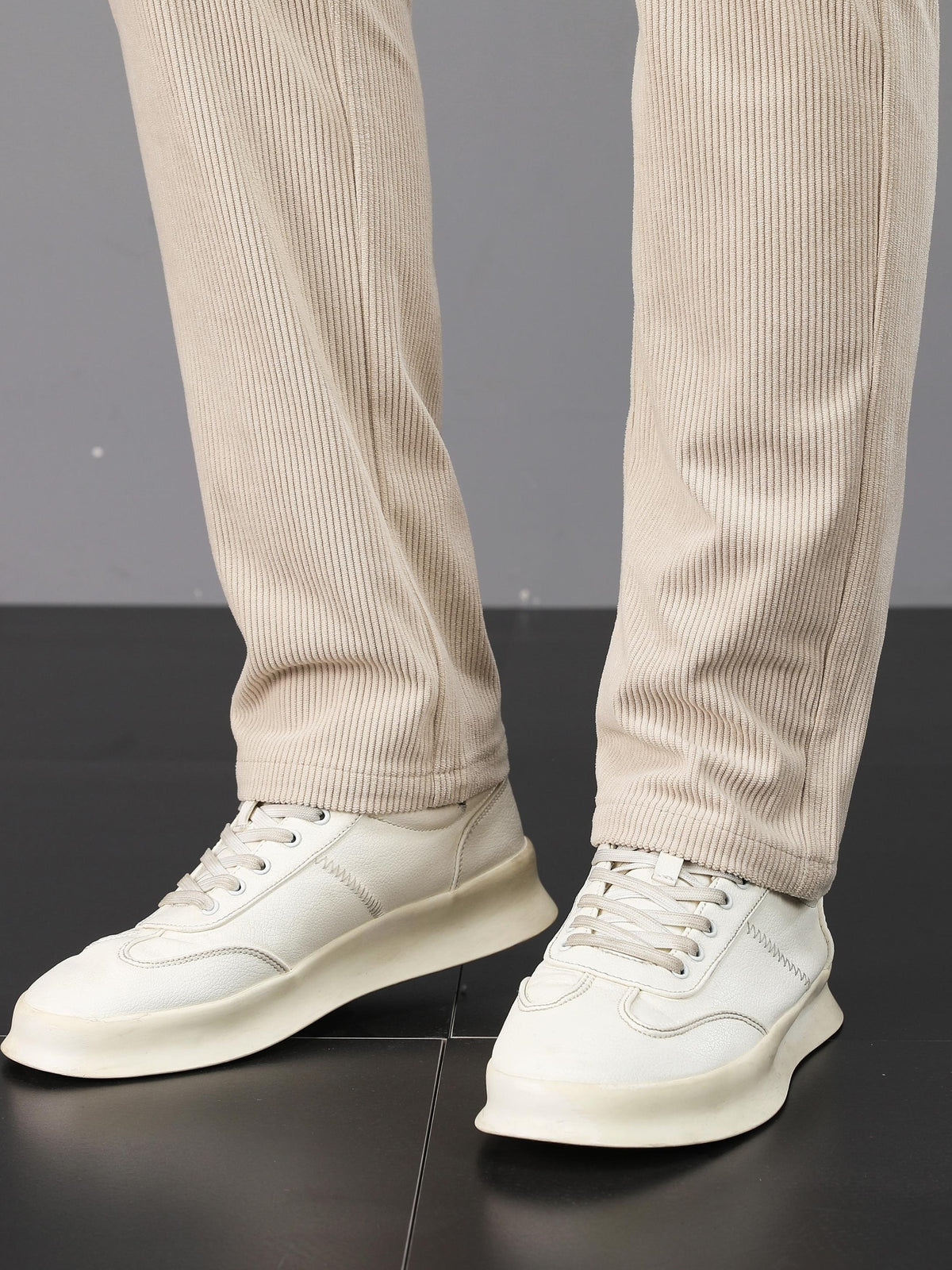 Pantalon homme en velours côtelé – Coupe droite casual & confortable