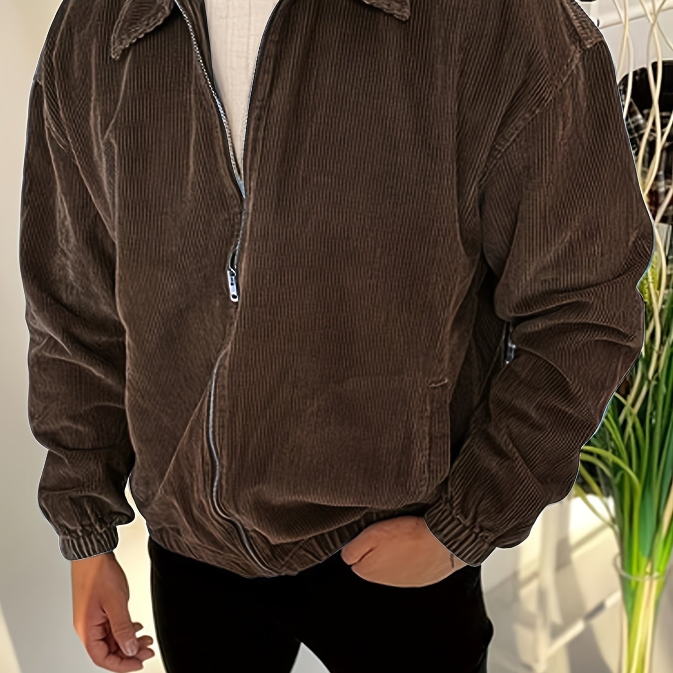 Veste en velours côtelé marron zippée – Style universitaire et casual chic